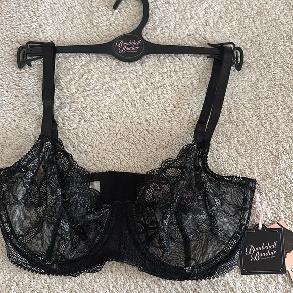Bombshell Boudoir NWT bra 30ddd- kept in sealed package. - Picture 10 of 11